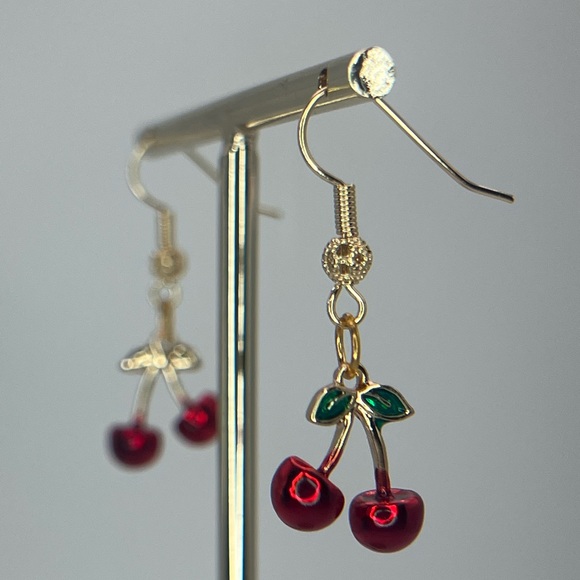 Cute handmade cherry earrings - Picture 2 of 5